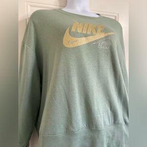 ✨Plus Size Nike Sweatshirt ✨
